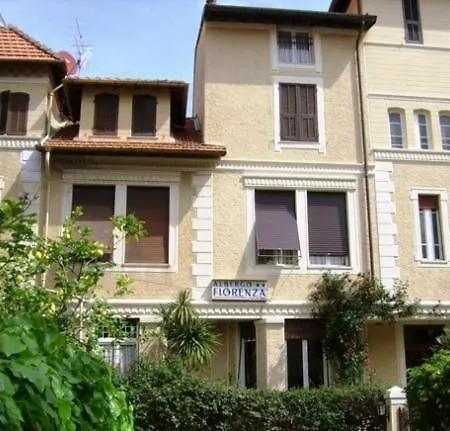 Fiorenza & Banksia Meuble Hotel