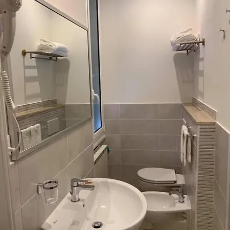 Hotel Fiorenza & Banksia Meuble