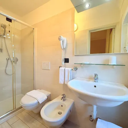 Fiorenza & Banksia Meuble 2*