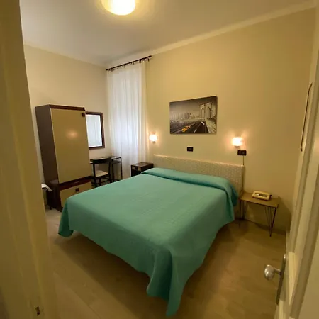 Hotel Fiorenza & Banksia Meuble Alassio