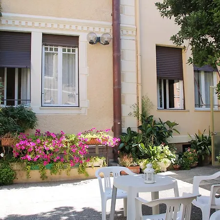 Fiorenza & Banksia Meuble 2* Alassio