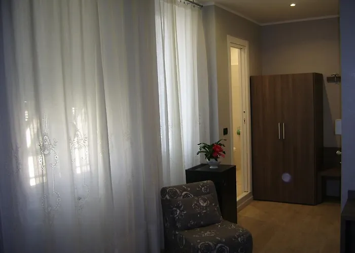 Fiorenza & Banksia Meuble 2* Алассио