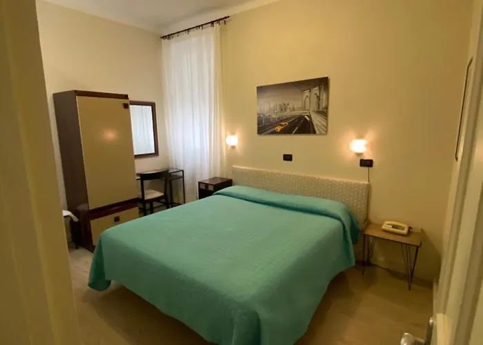 Отель Fiorenza & Banksia Meuble Алассио