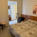 Отель Fiorenza & Banksia Meuble 2*