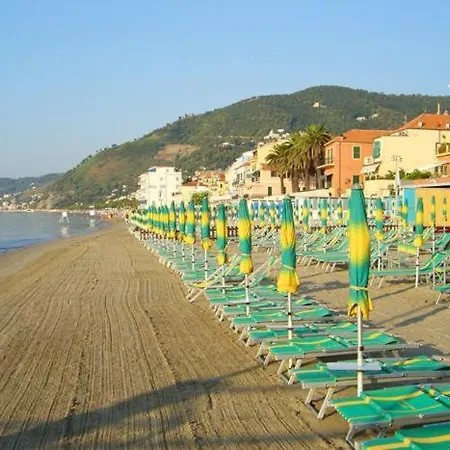 Fiorenza & Banksia Meuble Hotell Alassio