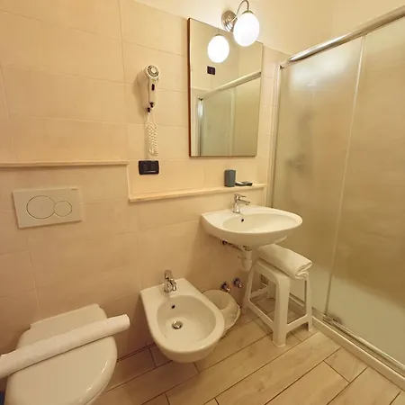 Fiorenza & Banksia Meuble 2* Alassio
