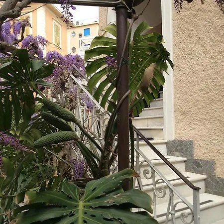 Fiorenza & Banksia Meuble 2* Alassio