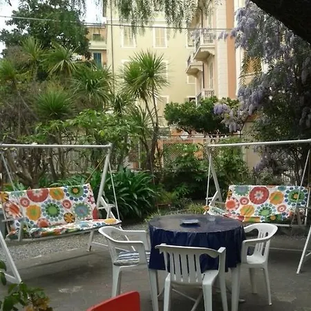 Fiorenza & Banksia Meuble Alassio