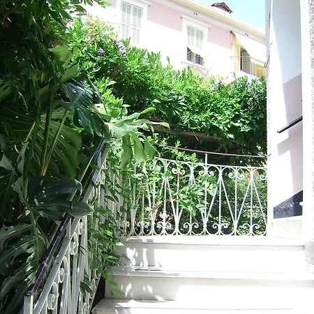 Hotell Fiorenza & Banksia Meuble Alassio