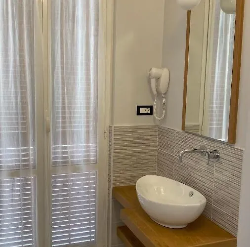 Szálloda Fiorenza & Banksia Meuble 2*