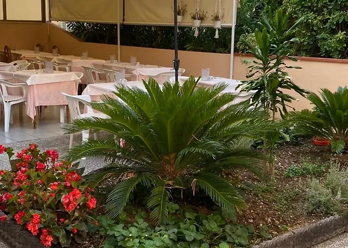 Fiorenza & Banksia Meuble Alassio