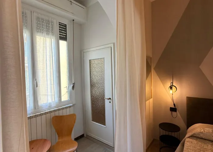 Fiorenza & Banksia Meuble 호텔 알라시오