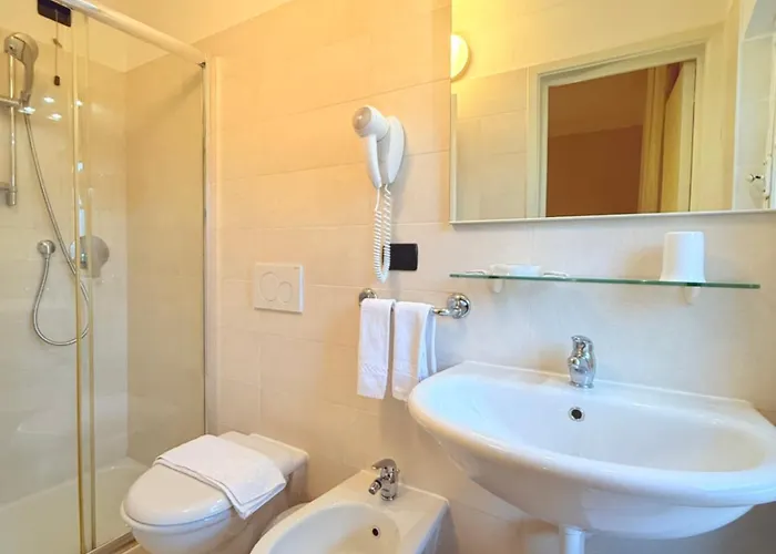 Fiorenza&banksia Meublè 2*