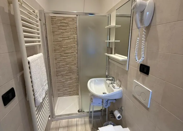 호텔 Fiorenza & Banksia Meuble 알라시오