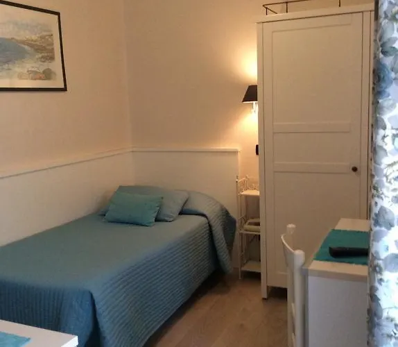 Szálloda Fiorenza & Banksia Meuble 2*