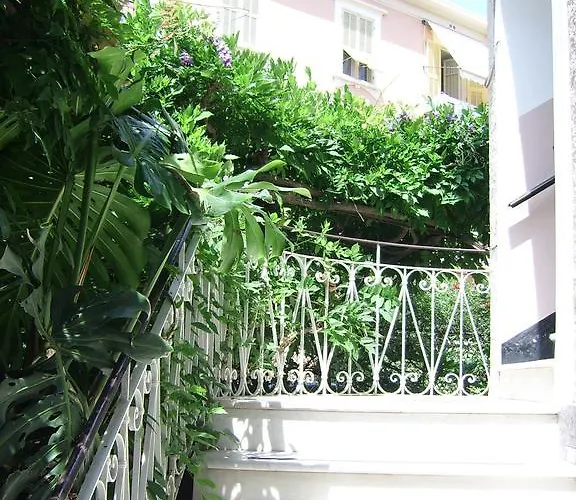 Szálloda Fiorenza & Banksia Meuble Alassio