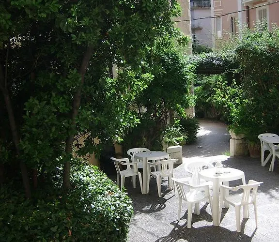 Fiorenza & Banksia Meuble