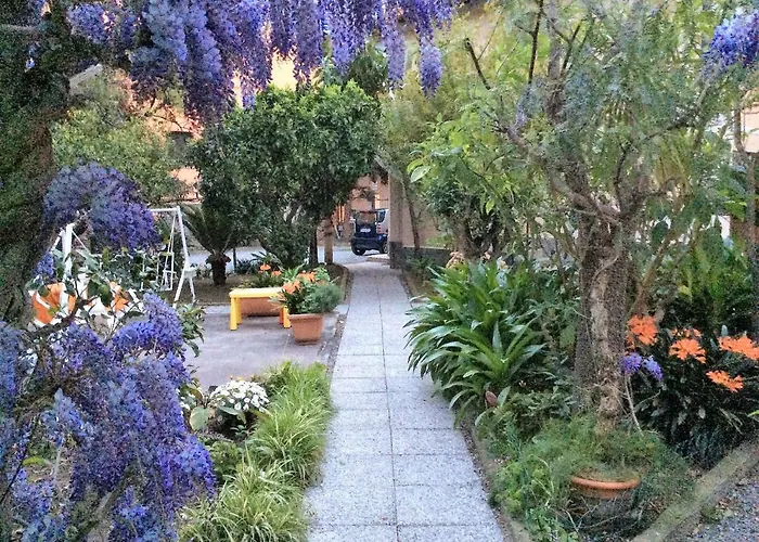 Fiorenza & Banksia Meuble 호텔